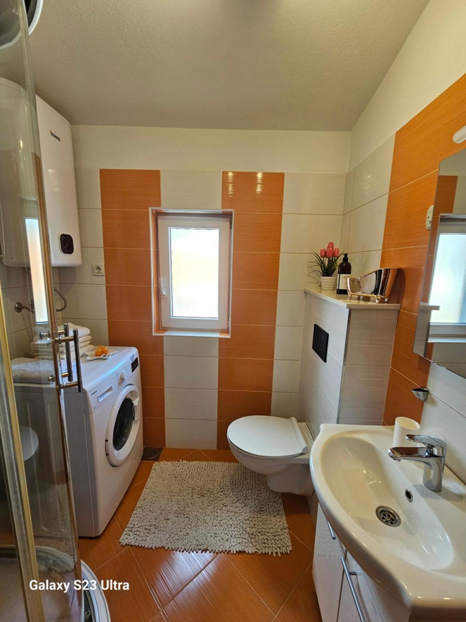 Apartmani Dianna Каштела Екстер'єр фото