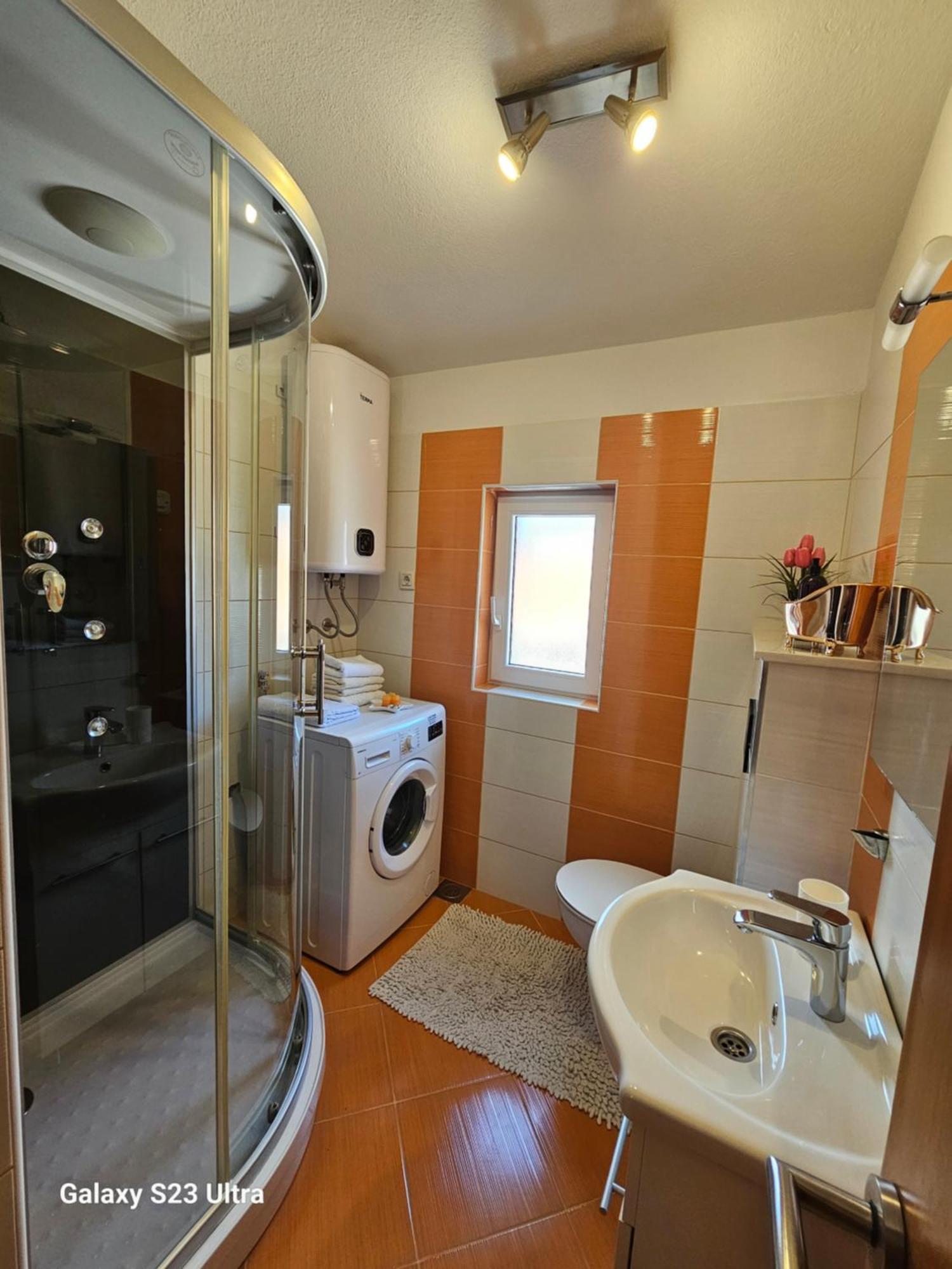 Apartmani Dianna Каштела Екстер'єр фото