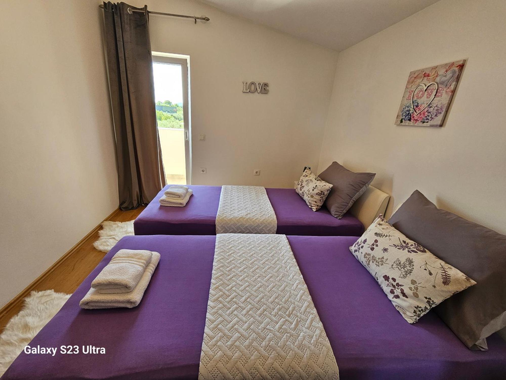 Apartmani Dianna Каштела Екстер'єр фото