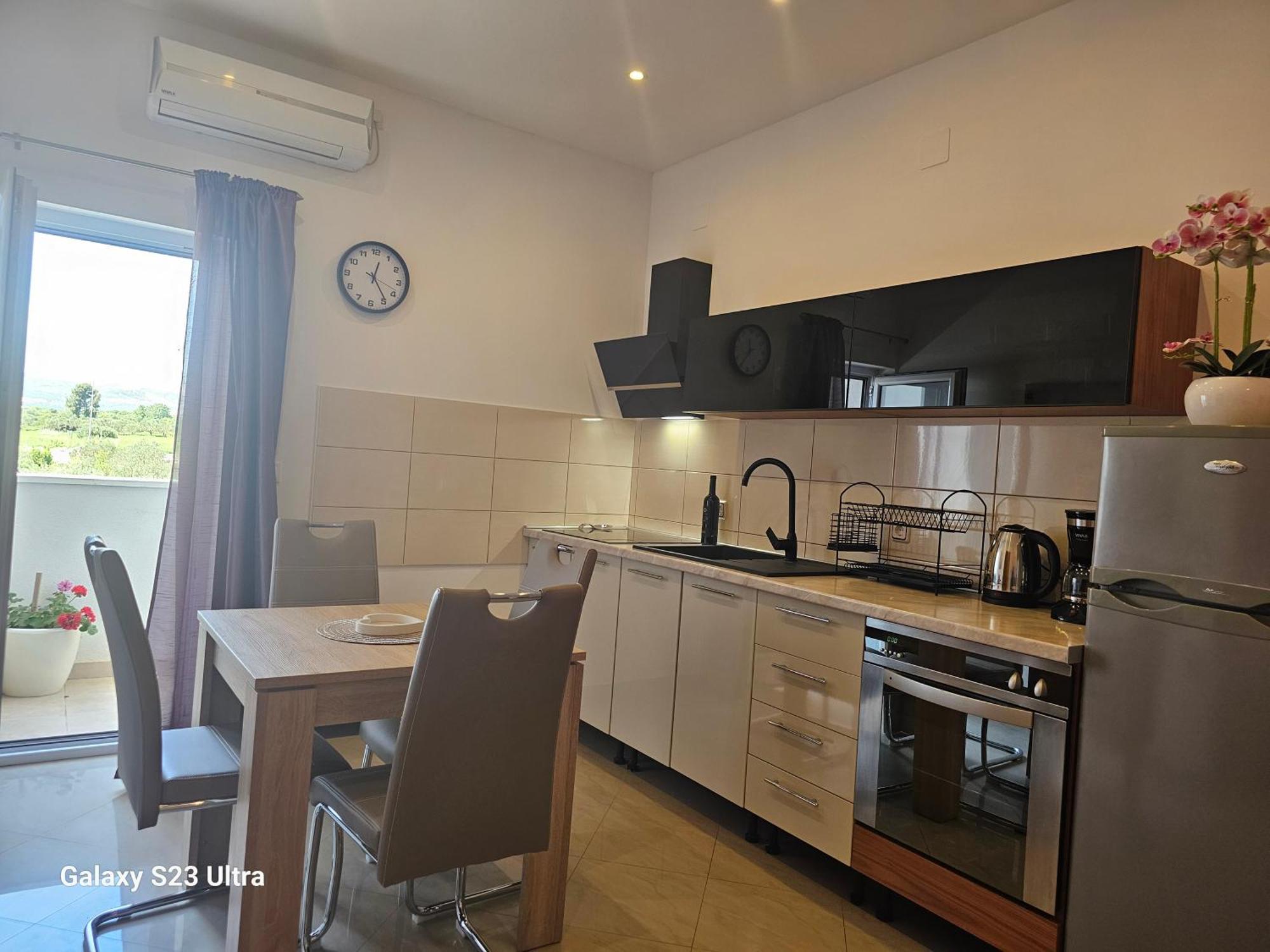 Apartmani Dianna Каштела Екстер'єр фото