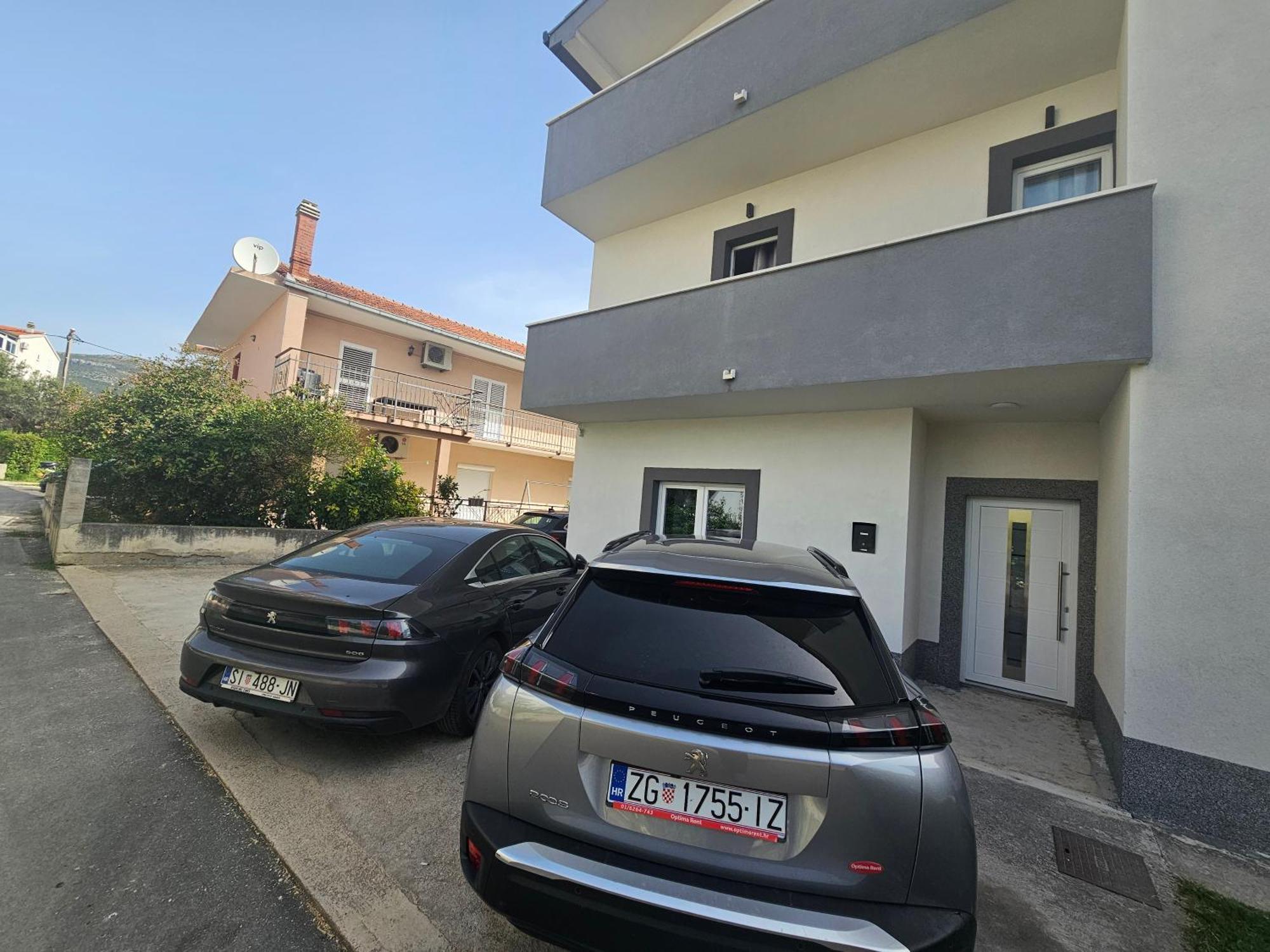 Apartmani Dianna Каштела Екстер'єр фото